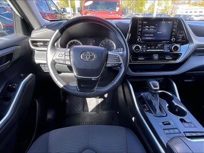 2021 Toyota Highlander LE