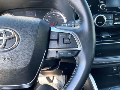 2021 Toyota Highlander LE