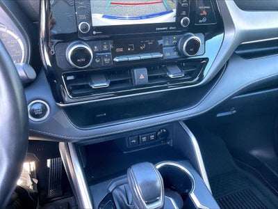 2021 Toyota Highlander LE