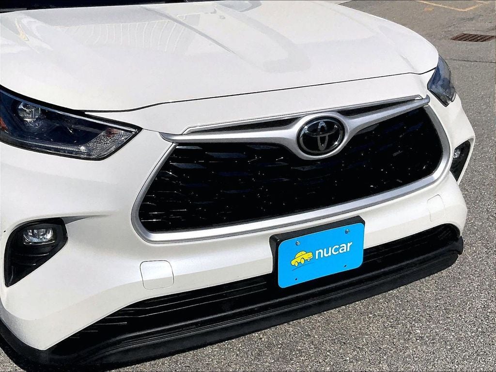 2021 Toyota Highlander LE