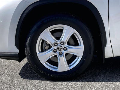 2021 Toyota Highlander LE