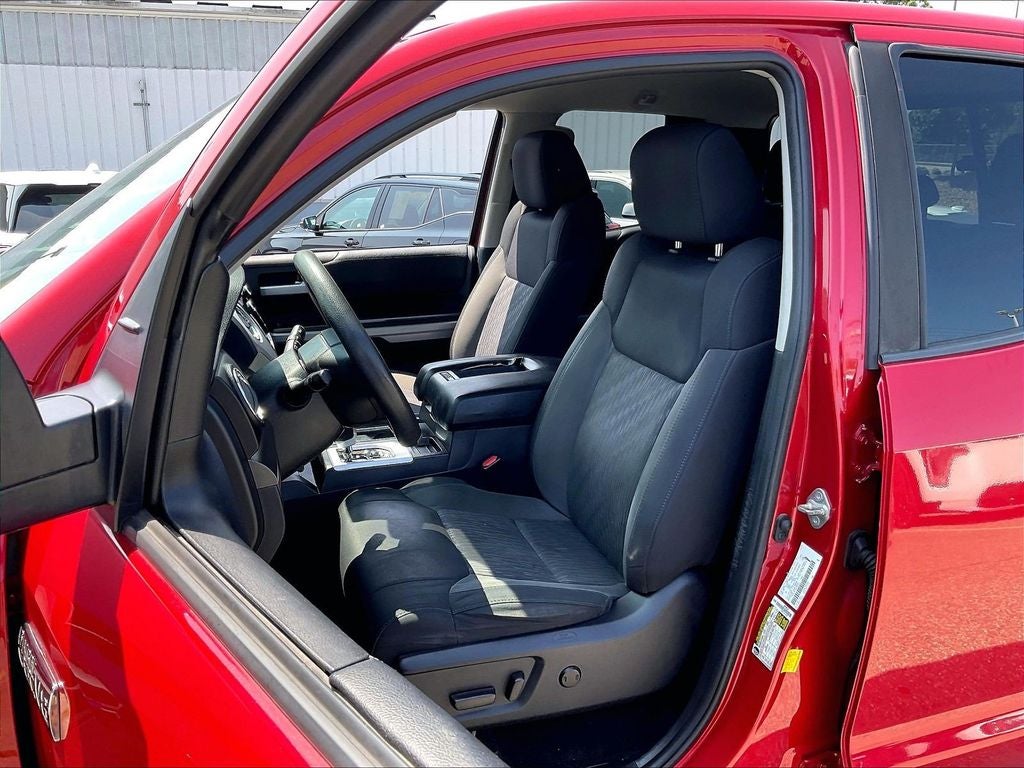 2020 Toyota Tundra SR5 5.7L V8