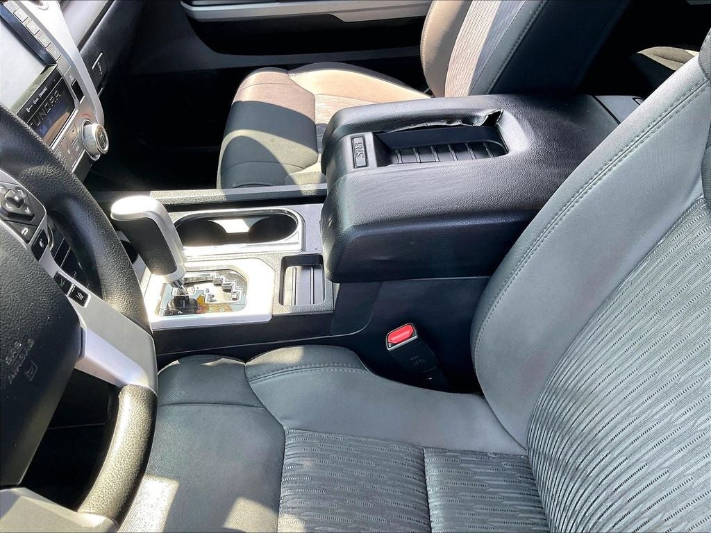 2020 Toyota Tundra SR5 5.7L V8