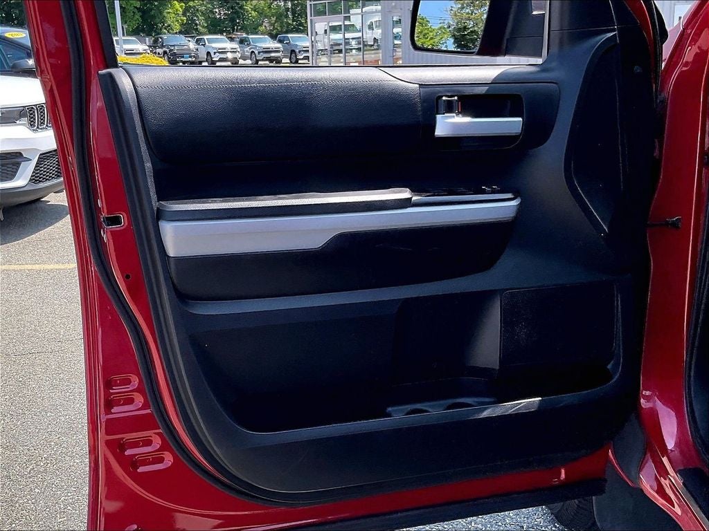 2020 Toyota Tundra SR5 5.7L V8