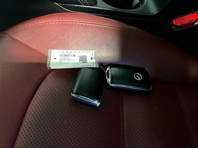 2021 Mazda Mazda CX-5 Carbon Edition Turbo