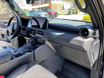 2026 Toyota Land Cruiser 4WD (Natl)