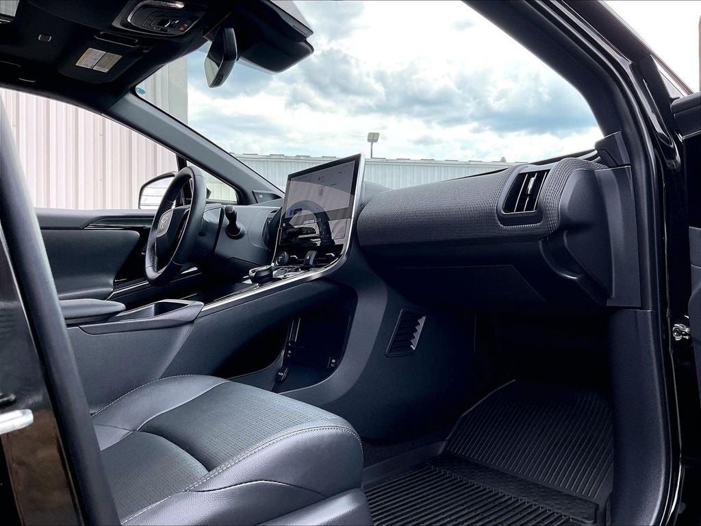 2023 Toyota bZ4X Limited