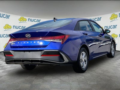 2025 Hyundai Elantra SE