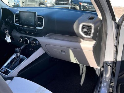 2022 Hyundai VENUE SEL