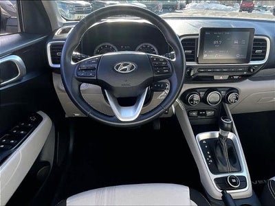 2022 Hyundai VENUE SEL