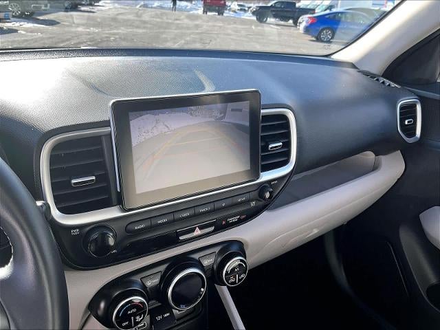 2022 Hyundai VENUE SEL