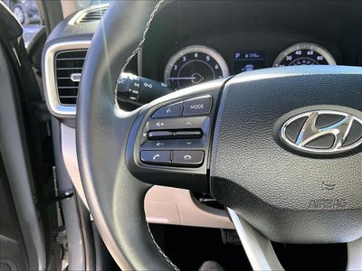 2022 Hyundai VENUE SEL