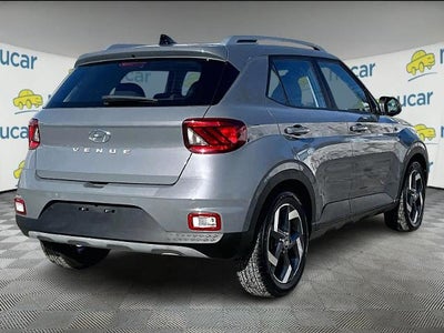 2022 Hyundai VENUE SEL