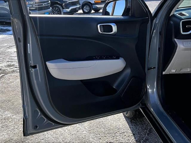 2022 Hyundai VENUE SEL