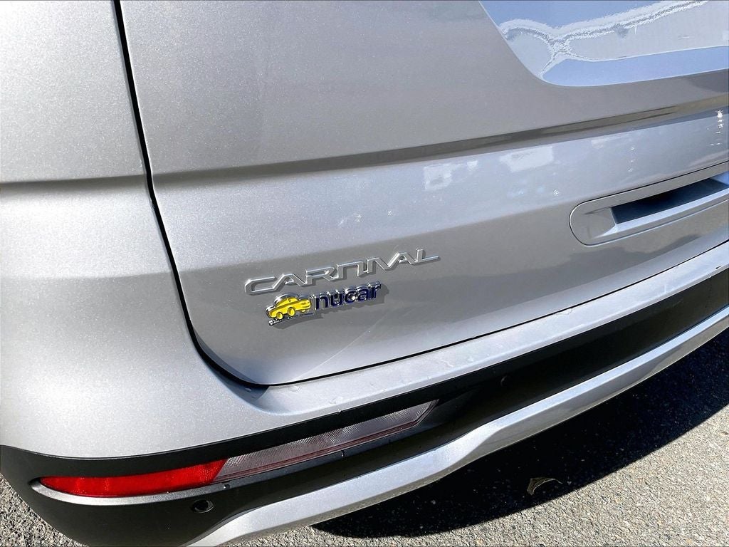 2023 Kia Carnival LX Seat Package
