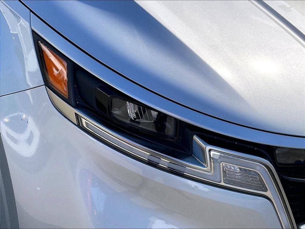 2023 Kia Carnival LX Seat Package