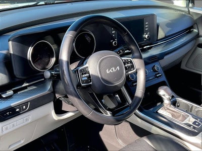 2023 Kia Carnival LX Seat Package