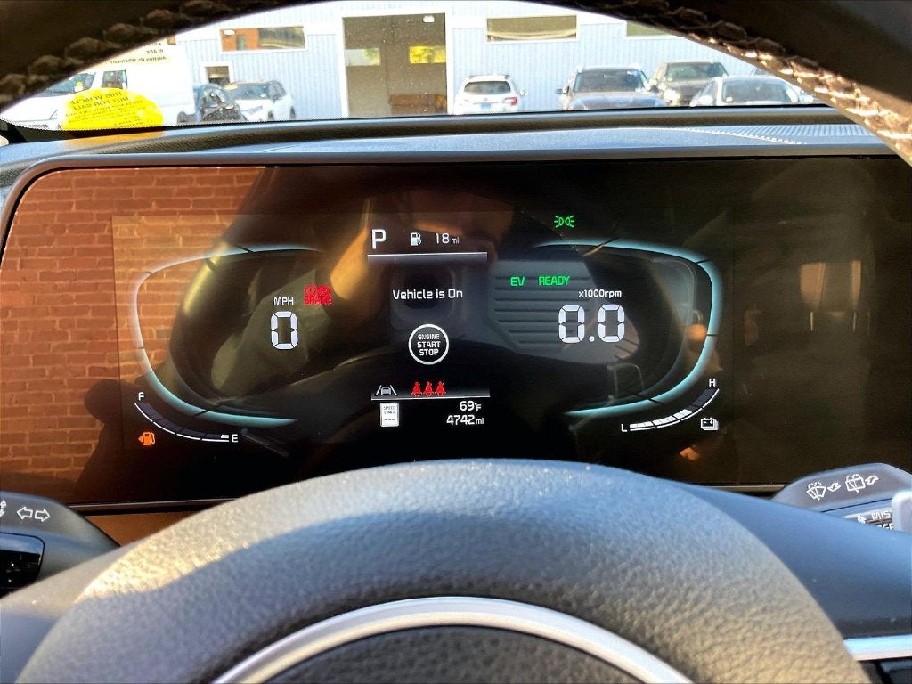2025 Kia Sportage Hybrid EX