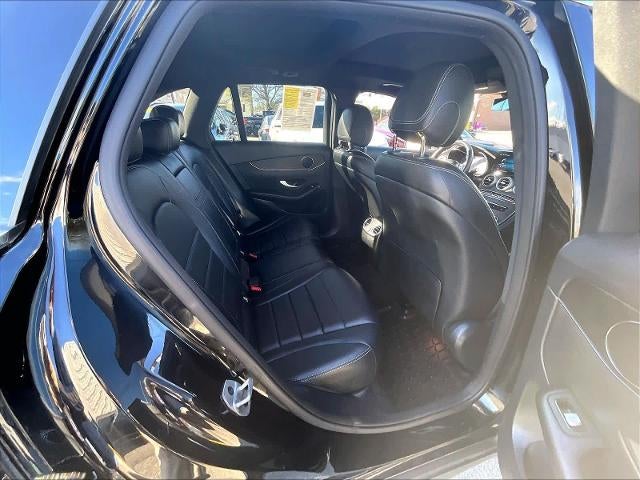 2022 Mercedes-Benz GLC 300