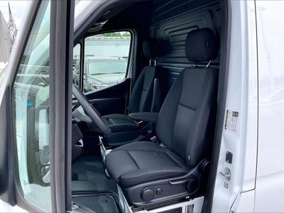 2025 Mercedes-Benz Sprinter 2500 Cargo 144 WB