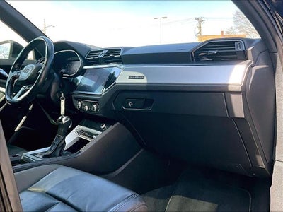 2019 Audi Q3 Premium