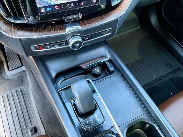 2022 Volvo XC60 Momentum