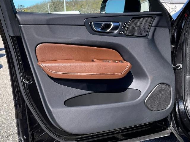 2022 Volvo XC60 Momentum