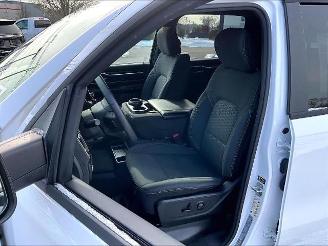 2025 RAM 1500 Big Horn 4x4 Crew Cab 5'7" Box