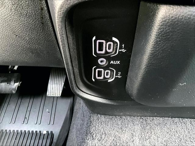 2025 RAM 1500 Big Horn 4x4 Crew Cab 5'7" Box