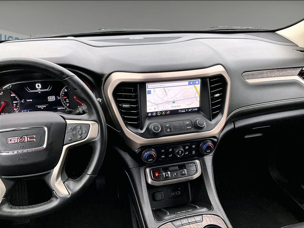 2023 GMC Acadia Denali