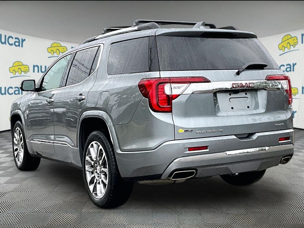 2023 GMC Acadia Denali