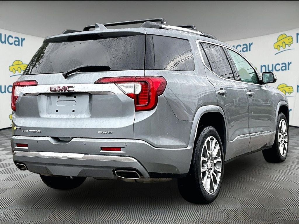 2023 GMC Acadia Denali