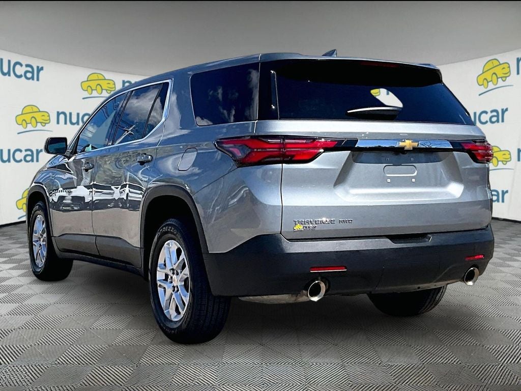 2023 Chevrolet Traverse LS