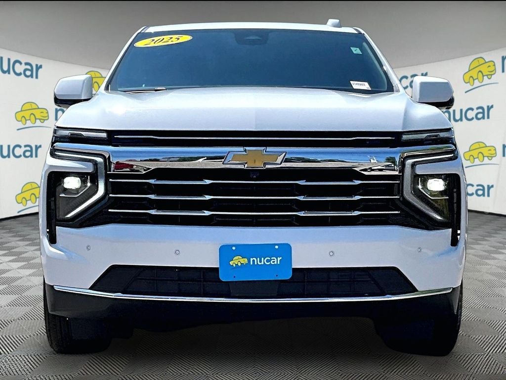 2025 Chevrolet Suburban LT