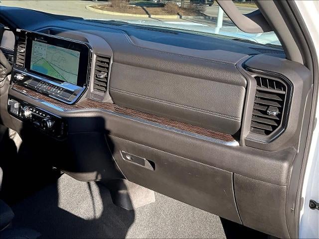 2025 GMC Sierra 2500 HD Regular Cab Long Box 4-Wheel Drive SLE