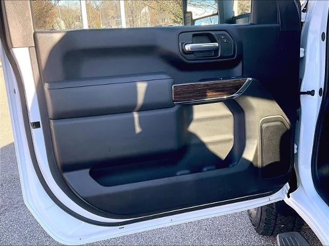 2025 GMC Sierra 2500 HD Regular Cab Long Box 4-Wheel Drive SLE