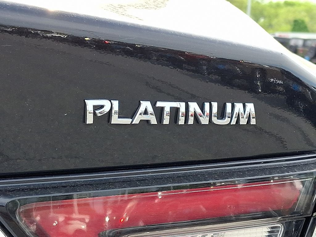 2023 Nissan Maxima Platinum
