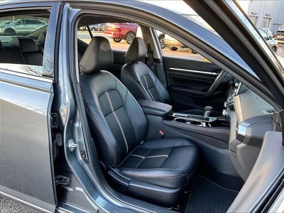 2024 Nissan Altima 2.5 SR Sedan