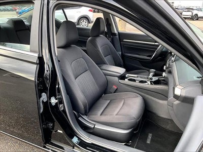 2023 Nissan Altima 2.5 SV Sedan