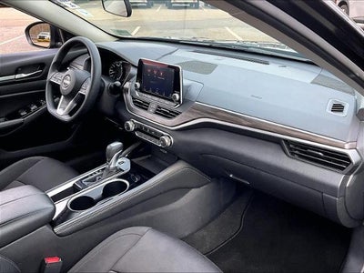 2023 Nissan Altima 2.5 SV Sedan