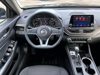 2023 Nissan Altima 2.5 SV Sedan