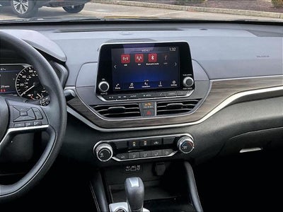 2023 Nissan Altima 2.5 SV Sedan