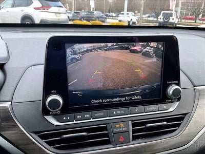 2023 Nissan Altima 2.5 SV Sedan