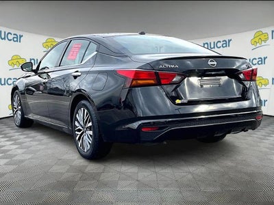 2023 Nissan Altima 2.5 SV Sedan
