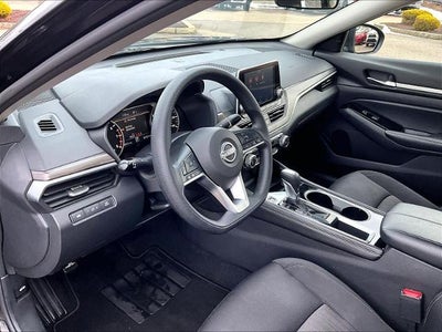 2023 Nissan Altima 2.5 SV Sedan
