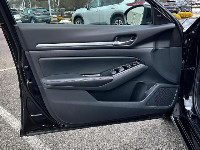 2023 Nissan Altima 2.5 SV Sedan