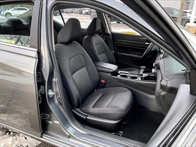 2024 Nissan Altima 2.5 SV Sedan