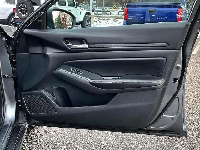 2024 Nissan Altima 2.5 SV Sedan