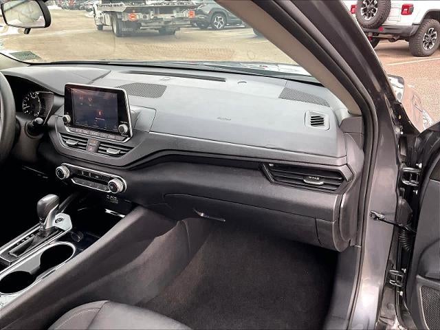 2024 Nissan Altima 2.5 SV Sedan