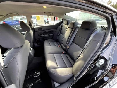 2023 Nissan Altima 2.5 SV Sedan